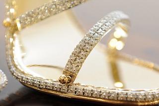 Compre zapatos de € 158.000